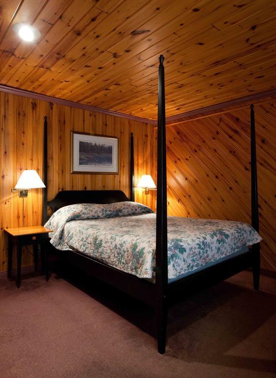 Pow Wow Point Lodgeハンツビル エクステリア 写真